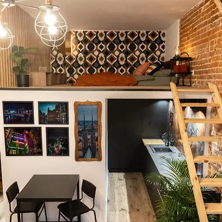 Przy Dworcu Glownym Pkp Wroclaw