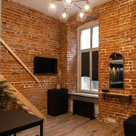 Przy Dworcu Glownym Pkp