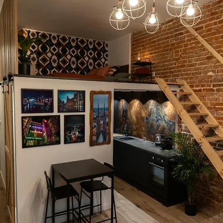 Przy Dworcu Glownym Pkp Wroclaw